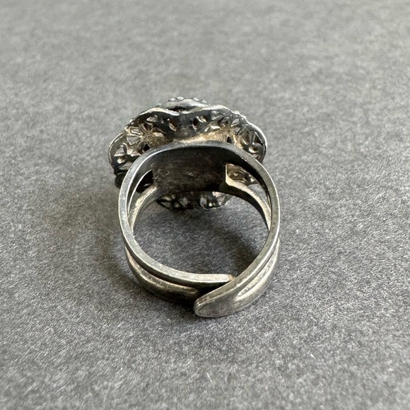 Vintage Delft Blue Ring Dutch Windmill Scene Painted Porcelain Ornate Adjustable - Picture 4 of 10